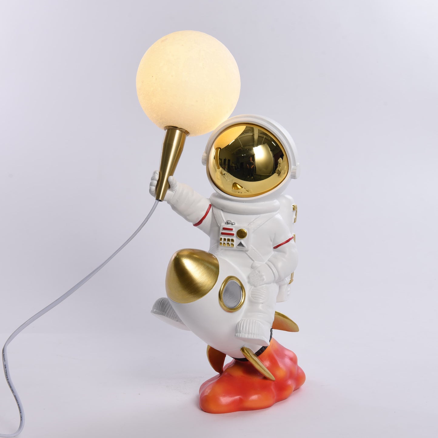 Rocket lamp